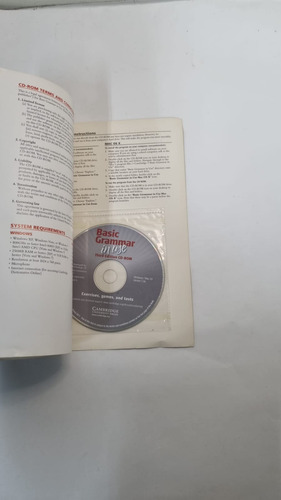 Livro Basic Grammar In Use Raymond Murphy Cambridge 3a Edição Com Cd A4479 (Usado)