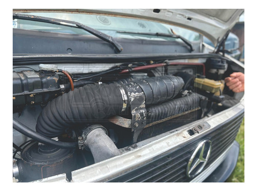 Mb Mercedes 709 4x2 Ano 1991 Com Baú De 4 Mt