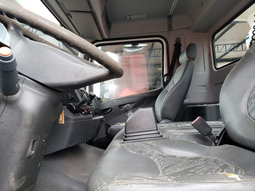 Mercedes-bens Axor 3131 6x4 Ano 2014 Caçamba Traçado
