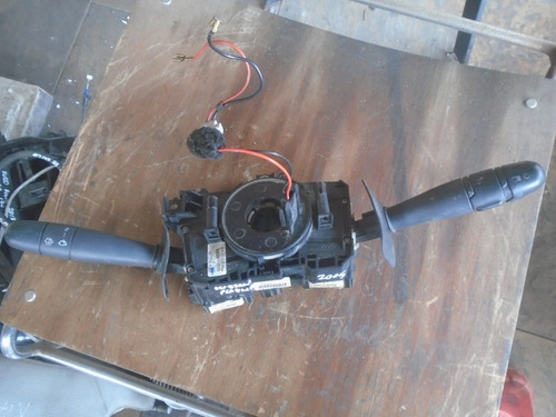 Imagen 2 de 3 de Vendo Palanca De Luces Y Wiper De Nissan Platina Año 2005