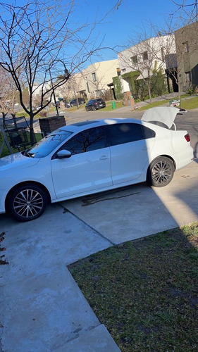 Imagen 17 de 18 de Volkswagen Vento 1.4 Tsi Highline Dsg At