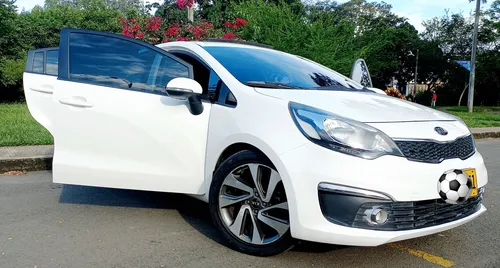 Kia Rio R Version Full 1.4 Precio: $ 44.500.000 Modelo: 2016