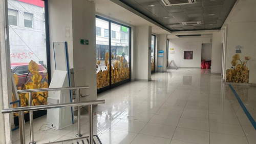 Arrendamos Gran Local Comercial En Excelente Ubicación