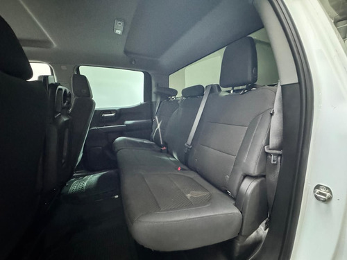 Chevrolet Silverado 4.3 V6 1500 WT Cabina Regular 4x2 At
