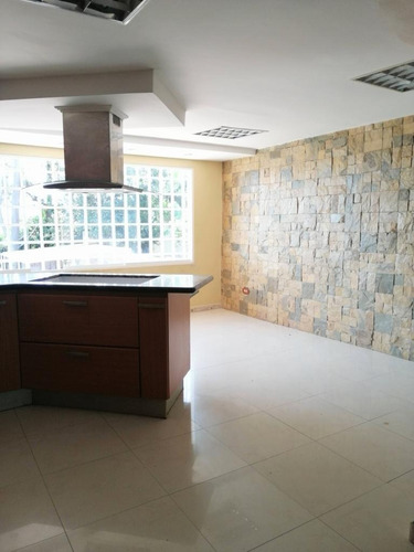 Imagen 2 de 15 de Casa En Venta Town House El Hatillo