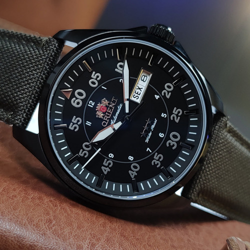 Relógio Orient Sport Air Flieger Automático Yn6pn009 P2ex Correia Verde-musgo Bisel Preto Fundo Preto