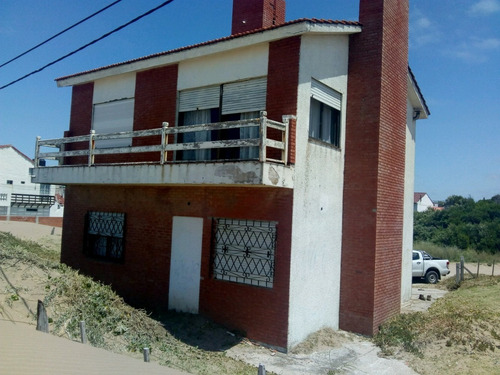 Imagen 2 de 14 de Casa En Terreno Propio - Costanera N° 8485 - Mar Del Tuyu