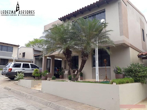 Imagen 2 de 12 de Townhouse En Antillana Hills