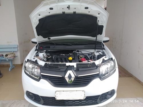 Renault Sandero 1.0 16v Expression Hi-flex 5p 2014