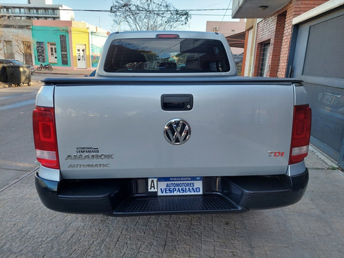 Imagen 6 de 15 de Volkswagen Amarok 2.0 Cd Tdi 180cv Comfortline At 2017