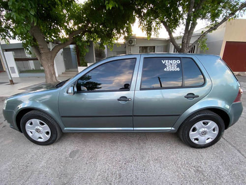 Imagen 5 de 11 de Volkswagen Golf 2010 1.6 Advance