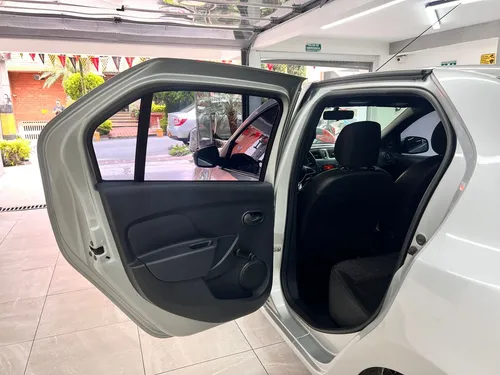 Renault Logan Mt 2023