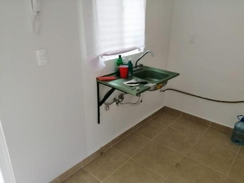 Imagen 6 de 15 de Casa En Renta En Playa Del Carmen.