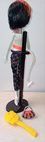 Muñeca Monster High Scarah Screams Freaky Fusión 2014 (Usado)