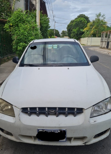 Imagen 2 de 4 de Hyundai Verna Motor 1600