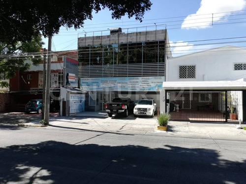 Imagen 1 de 13 de Clinica Medica En Venta, Jardines Alcalde, Guadalajara, Jalisco