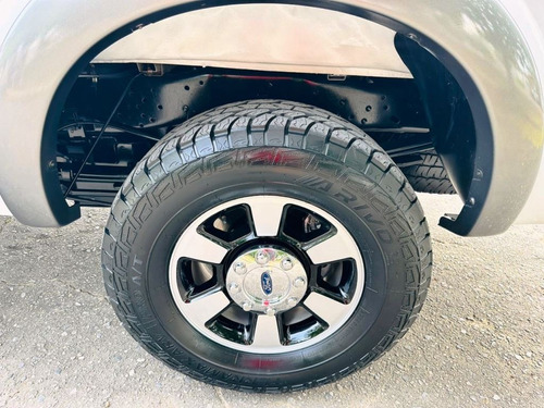 Imagen 9 de 18 de Ford F-250 Super Duty 2015 V8 4x4 Automático