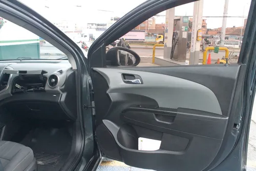 Chevrolet Sonic 1.6 Lt 4 p