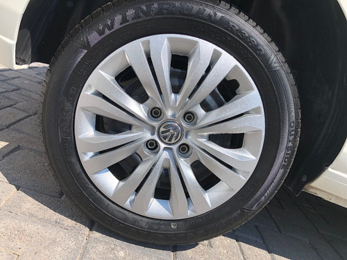 Imagen 14 de 15 de Vw Gol Sedan Trendline Tm5 1.6l 2017 Iva Credito Recibo Fina