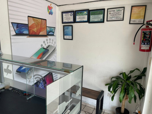 Traspaso Negocio De Reparación De Celulares En Guadalupe