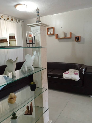 Imagen 5 de 16 de Se Vende Apartamento Duplex 68m2 Caricuao Ud7