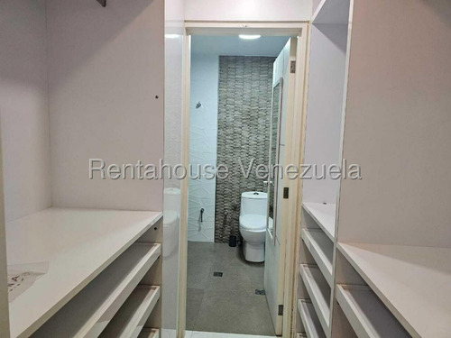 Apartamento Remodelado En Alquiler La Alameda De 154.05 Mtrs2 Pd