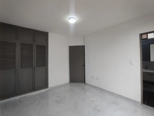 Apartamento En Venta En Quinta Oriental. Cod V30773