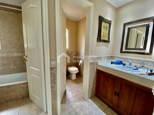 Se Alquila Casa En El Barrio La Escondida, Tigre, 5 Habitaciones Y Piscina!!!