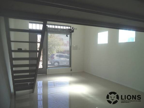 Imagem 11 de 15 de Aluga-se Loja / Salão C/ Wc + Mezanino 40m2 - Impecável - 8662