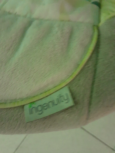 Imagen 3 de 4 de Mecedora Para Bebés Marca Ingenuity