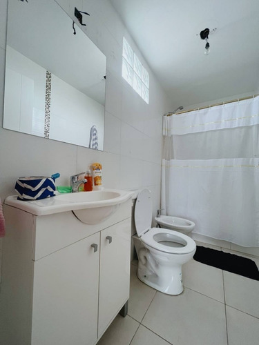 Imagen 5 de 8 de Departamento En Venta De Una Habitación En Guemes 671
