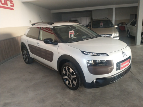 Imagen 2 de 10 de Citroen C4 Cactus Puretech 110 1.2 At6 Shine 2018 Permuto Fi