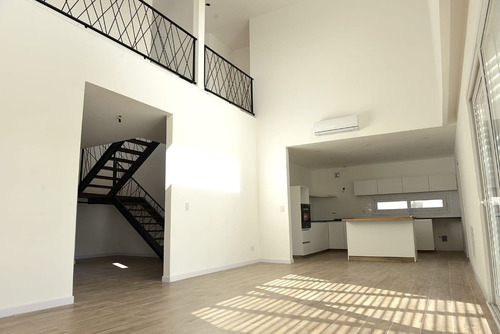 Imagen 7 de 13 de Casa Chalet En Venta Ubicado En Puertos - Araucarias, Escobar