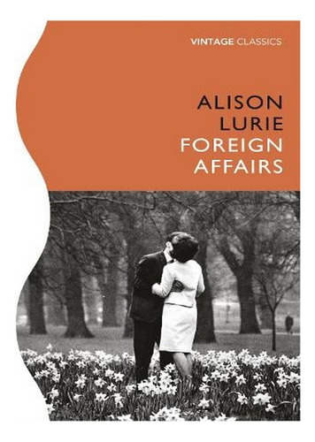 Foreign Affairs (paperback) - Alison Lurie. Ew01