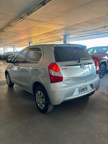 Toyota Etios 1.5 Xs