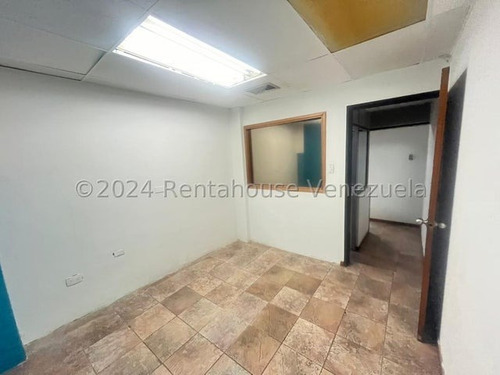 Local Comercial En Alquiler En Zona Centro Este Codi 25 1614, Con Aire Integral, Comunicate Soy Gabi Irastorza.