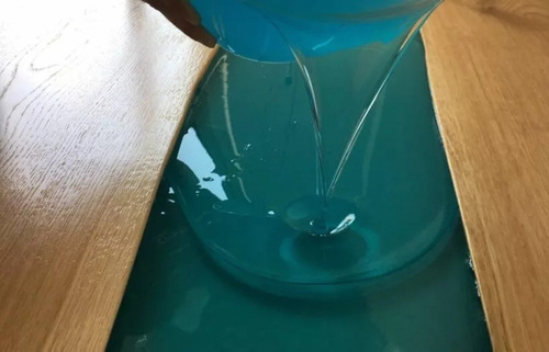 Imagen 3 de 10 de Resina Epóxica Transparente Para Pisos Y Pegamentos