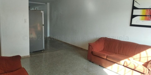 Imagen 20 de 30 de Casa En Venta En El Trigal Cabudare Lara 0-4-2-4-5-9-3-7-5-4-2 Rent-a-house Centro Occidente Mls Código: 22-24439