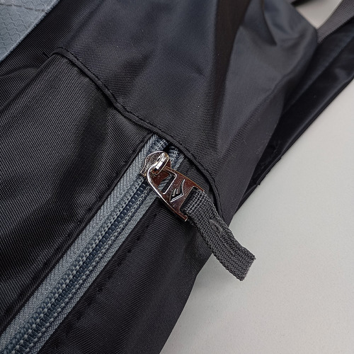 Mochila Reforzada Portanotebook Everlast Universitaria Negro Liso