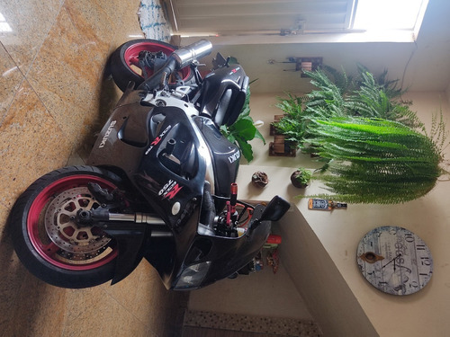 Imagem 2 de 10 de Suzuki Gsx-r 750