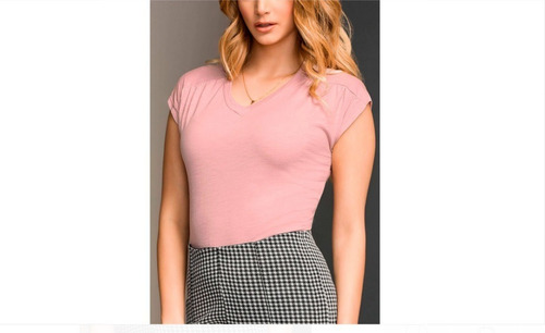 Playera Rosa. Andrea Talla Ch