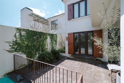 Impecable Y Práctica Casa En Condominio Casa Pueblo Cachagua