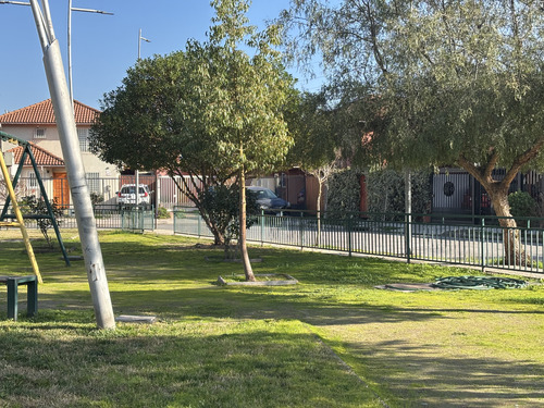 Linda Propiedad En Los Jardines De Linderos