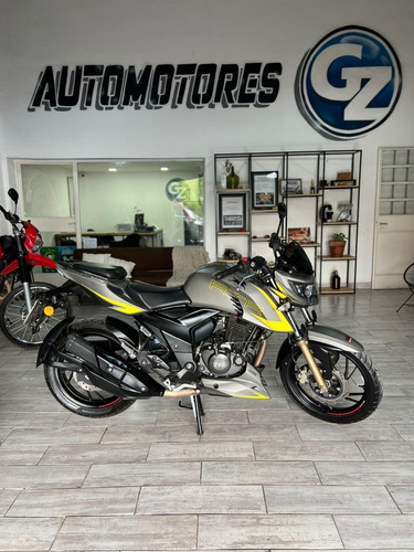 Imagen 10 de 12 de Tvs Rtr 200