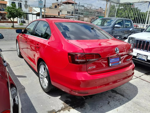 Volkswagen Jetta 2.5 Sportline Tiptronic At