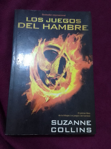 Los Juegos Del Hambre - Suzanne Collins (blanda) (Usado)