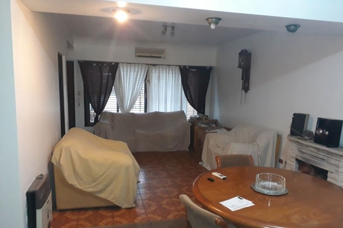 Imagen 4 de 11 de Casa En Venta En Villa Sarmiento