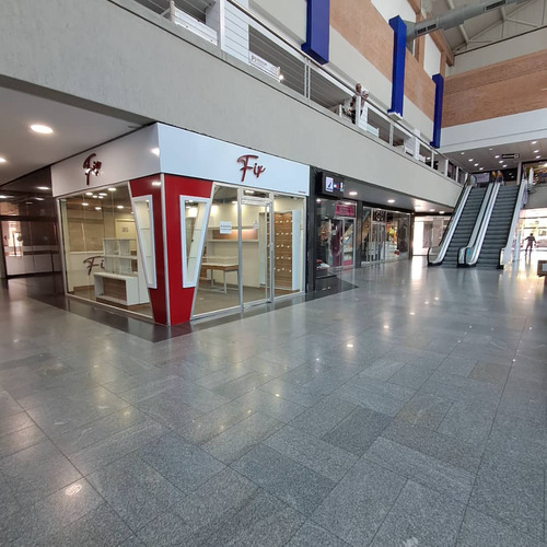 Se Alquila Local Comercial En C.c. Cristal, Naguanagua | Ap