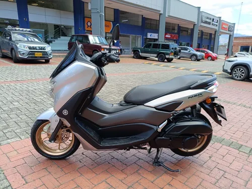 Yamaha Nmax Connect