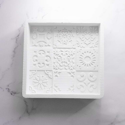 Imagem 2 de 5 de Molde De Silicone Arabescos 9 Divisões Mod.17 Ib-1783